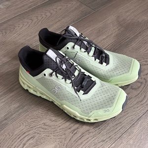 *Like New* Cloudultra Trail Running Sneakers | On